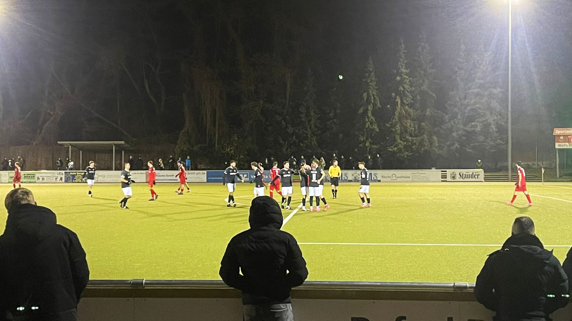 Flutlicht-Frust auf Rheinbaben: Fortuna unterliegt RWE II 